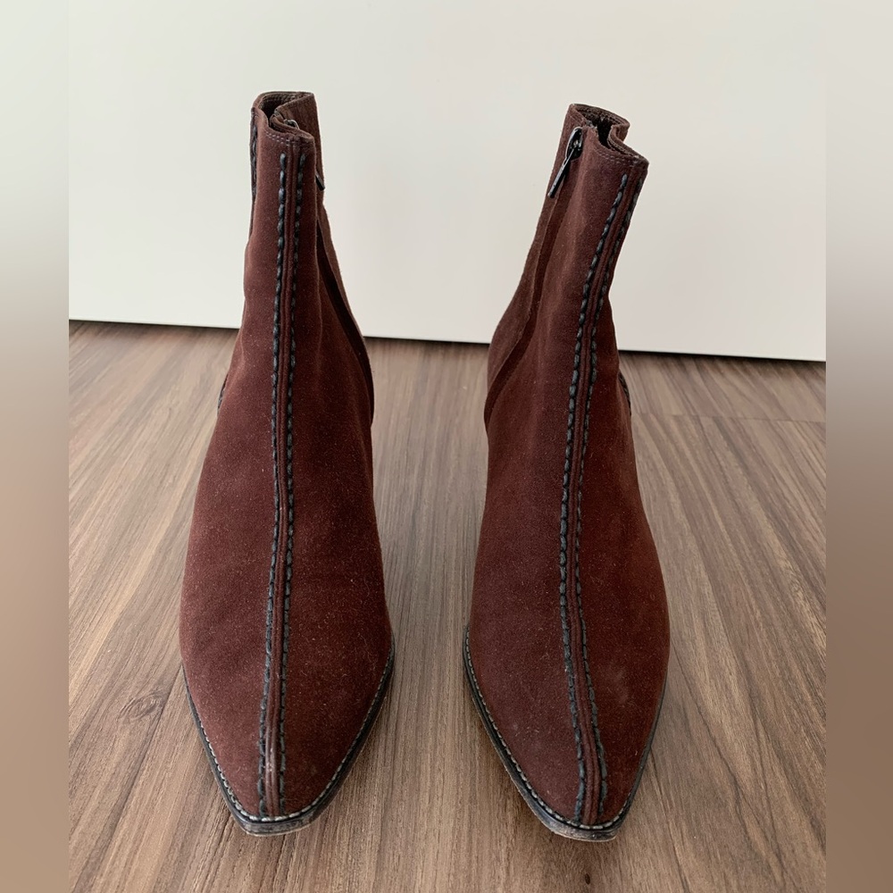 Bally 7.5 Vintage Brown Suede Ankle Boots